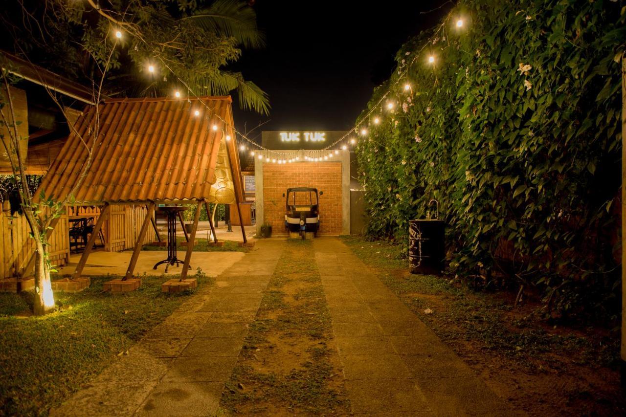 Tuk Tuk Boutique Hotel Νεγκόμπο Εξωτερικό φωτογραφία